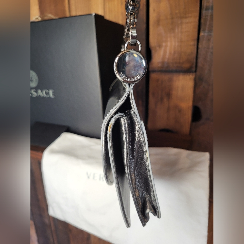 Versace Silver Mirrored Leather Flap Chain Shoulder Bag - Picture 11 of 16